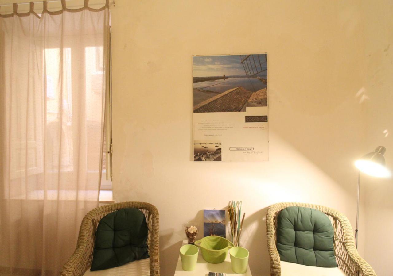 **Behind The Cathedral**No'Nonno Apartment Trapani Bagian luar foto