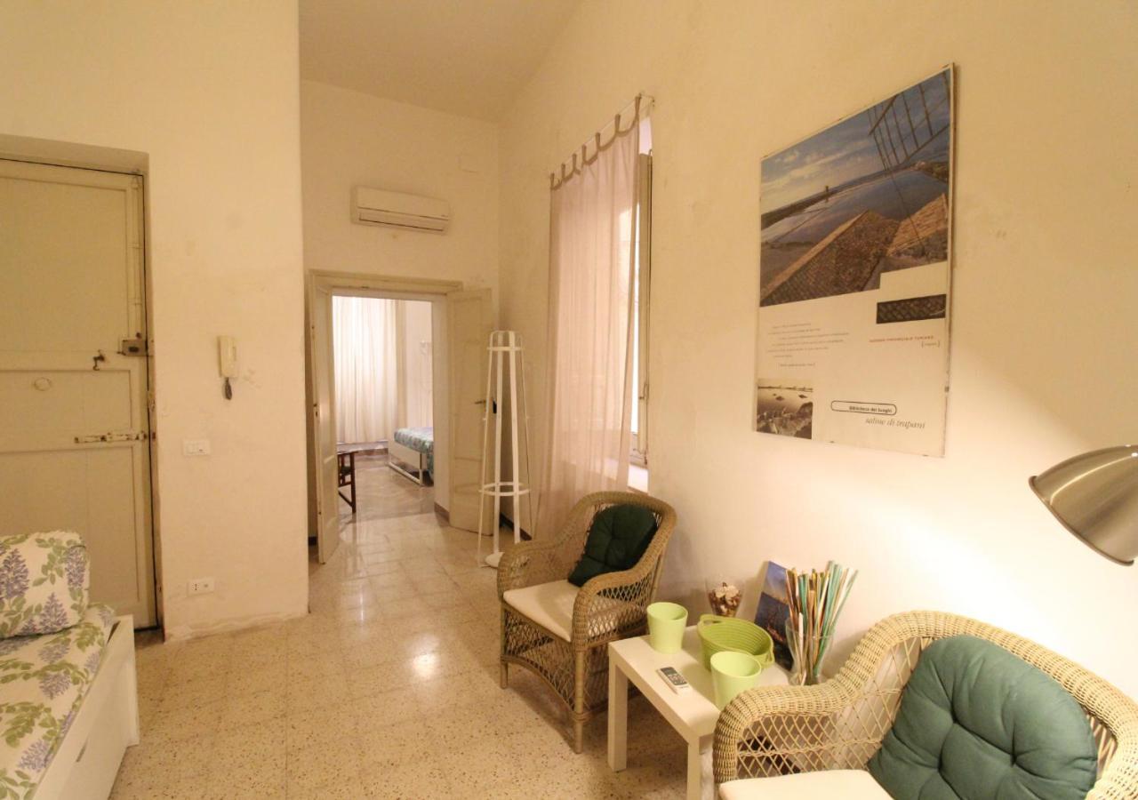 **Behind The Cathedral**No'Nonno Apartment Trapani Bagian luar foto